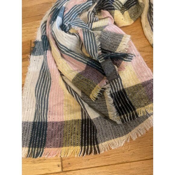 Vince Camuto unisex Multicolor knit Striped fringe edge Scarf Shawl OS - Picture 3 of 6